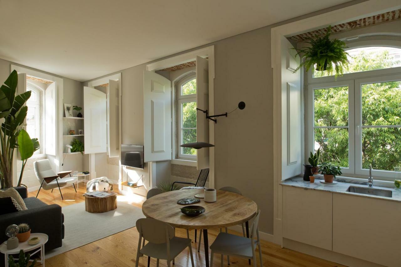 Update Urban Chic Flat In 19Th Century Building 2 Bedrooms & 2 Bathrooms & Ac Central Alfama District Lisboa Exteriér fotografie