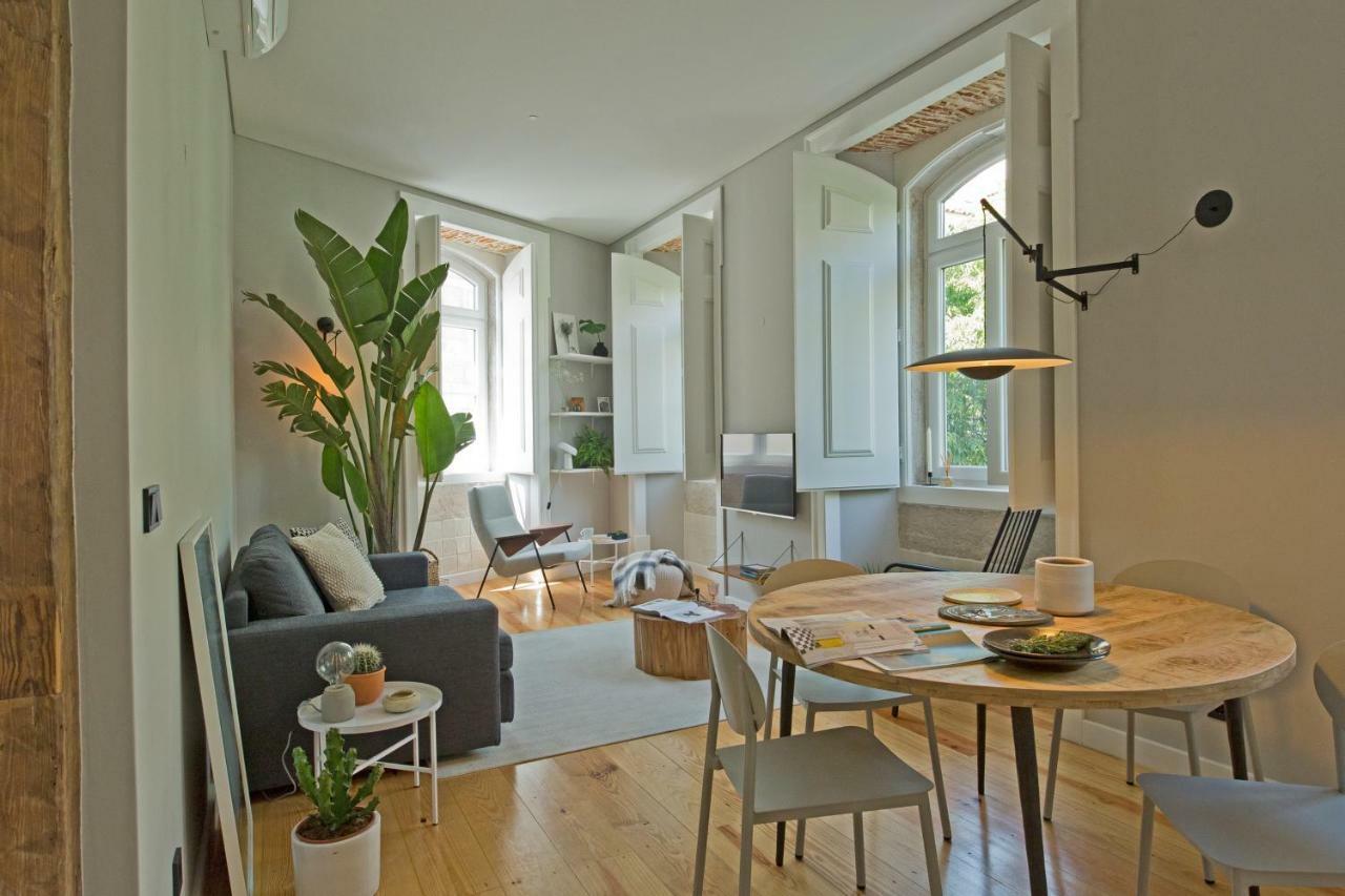 Update Urban Chic Flat In 19Th Century Building 2 Bedrooms & 2 Bathrooms & Ac Central Alfama District Lisboa Exteriér fotografie